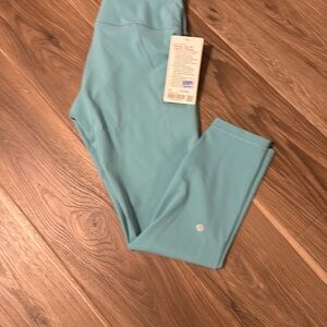 Lululemon Wunder Train HR leggings 25 inch with pockets…NEW WITH TAGS